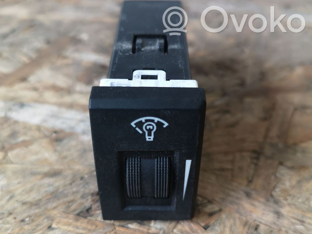 Hyundai i20 (PB PBT) Headlight level height control switch 