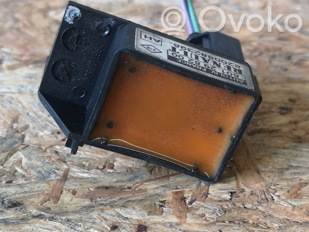 Renault Megane II Airbagsensor Crashsensor Drucksensor 