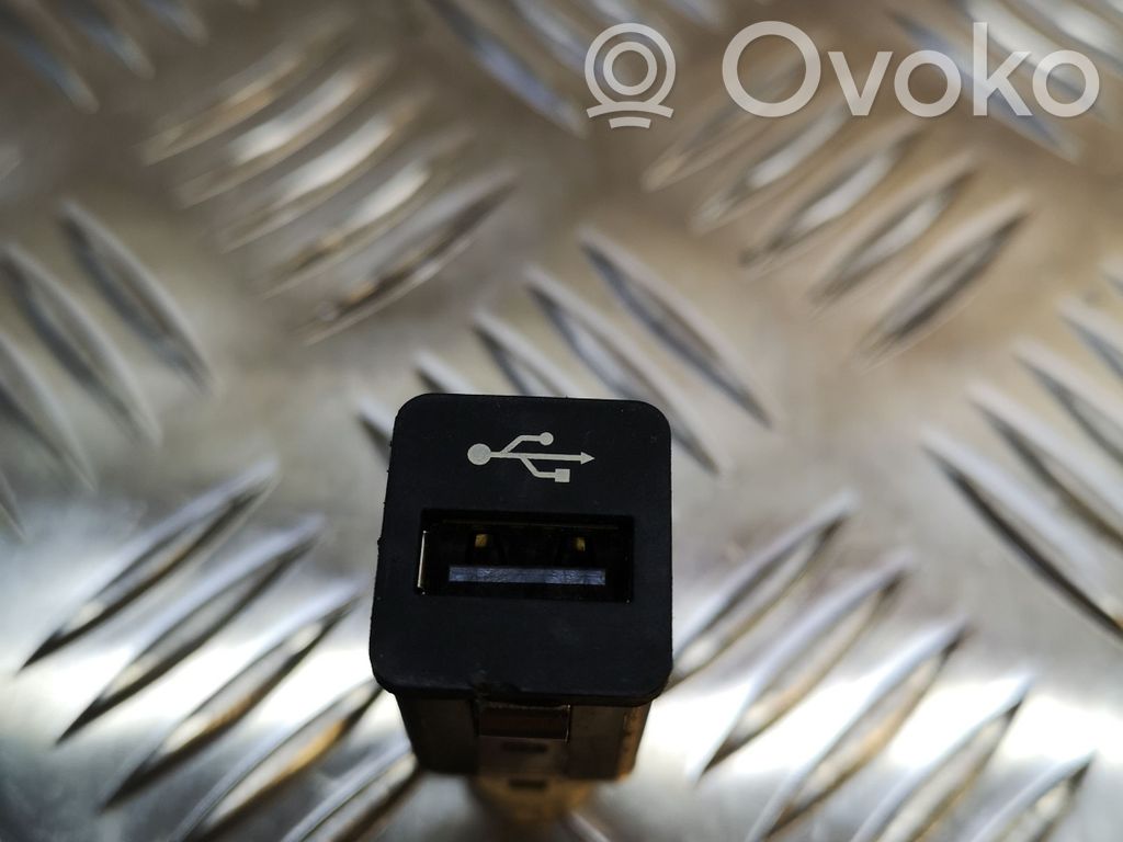 BMW X5 E70 Разъем USB 