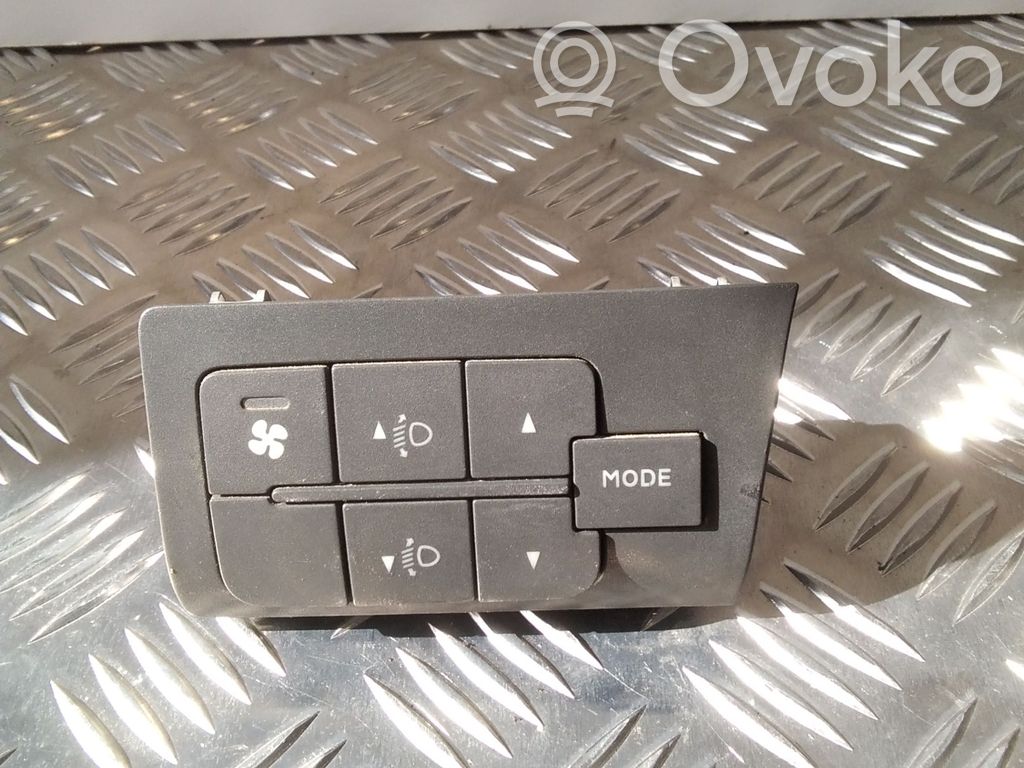 Peugeot Boxer Headlight level height control switch 