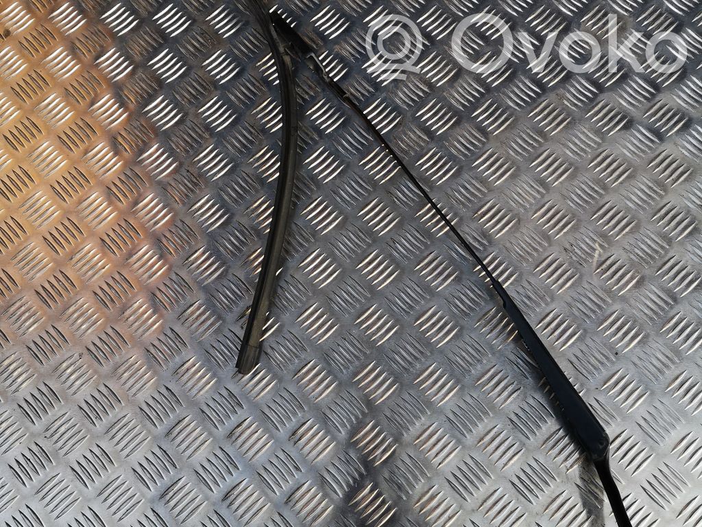 Ford Galaxy Front wiper blade arm 