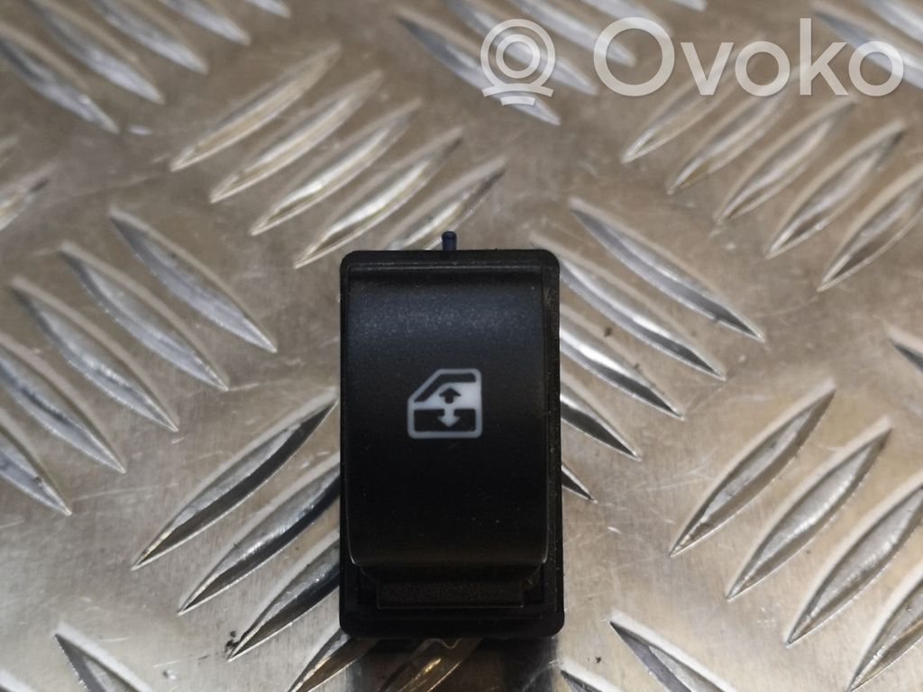 Fiat Doblo Electric window control switch 