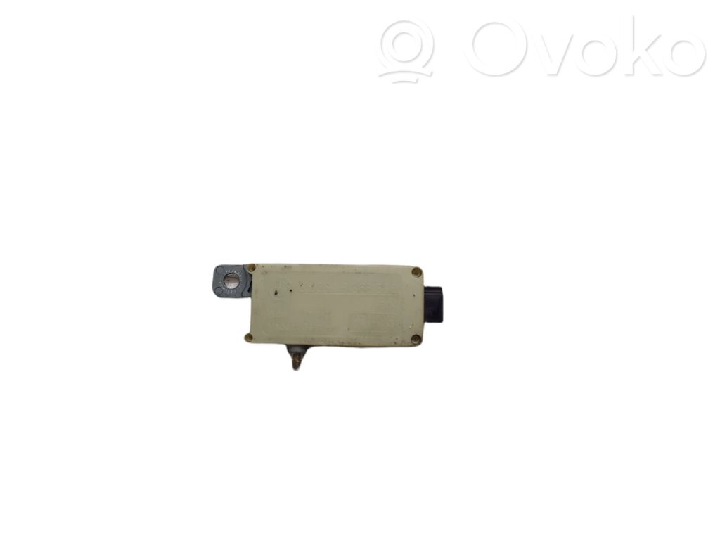 BMW 5 E39 Antenos valdymo blokas 