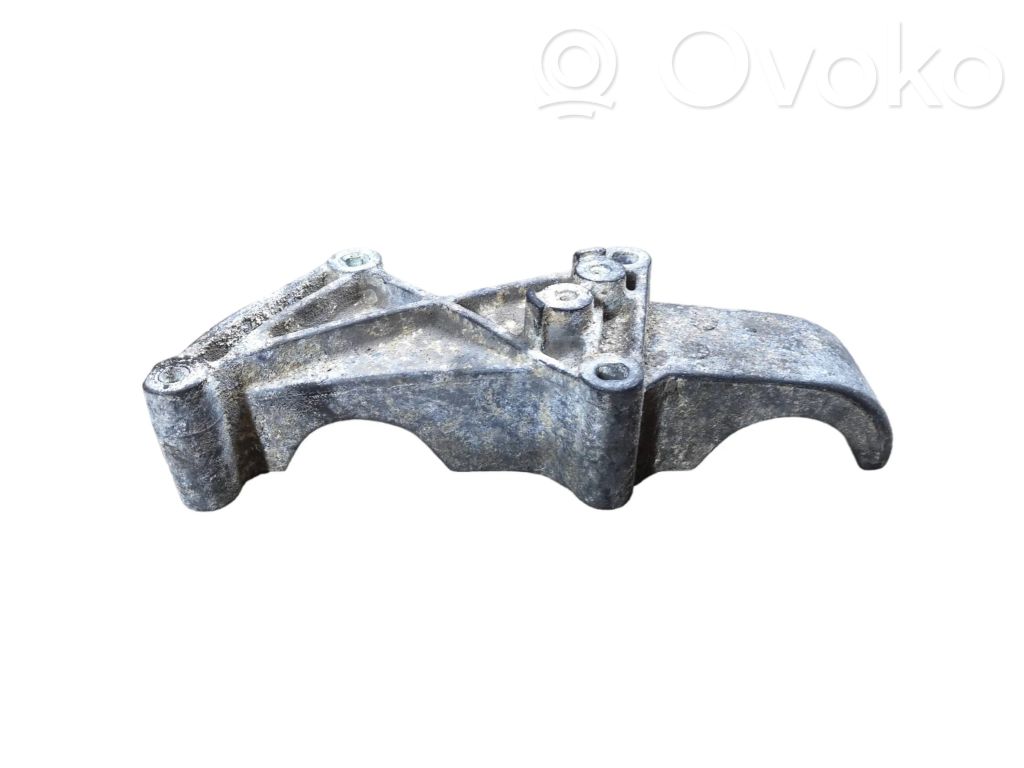Renault Master II Engine mounting bracket 