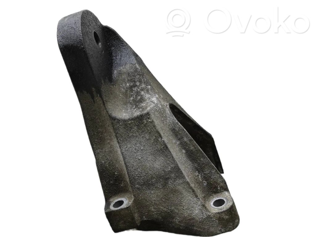 Ford Transit Engine mounting bracket 