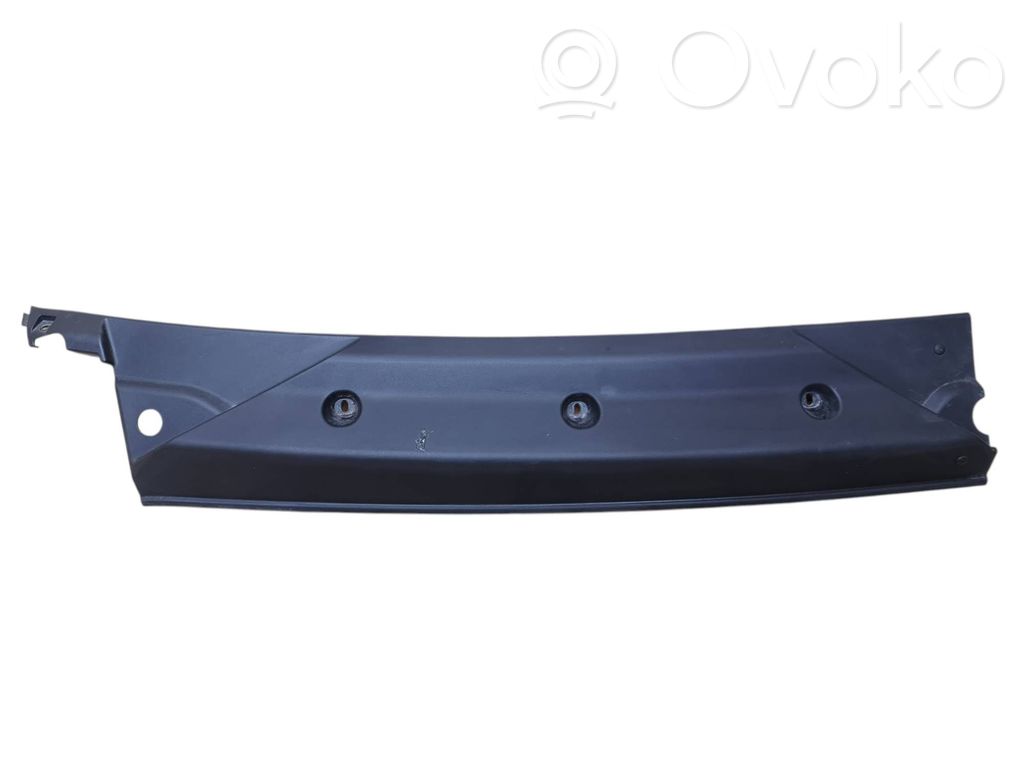 Iveco Daily 6th gen Wiper trim 