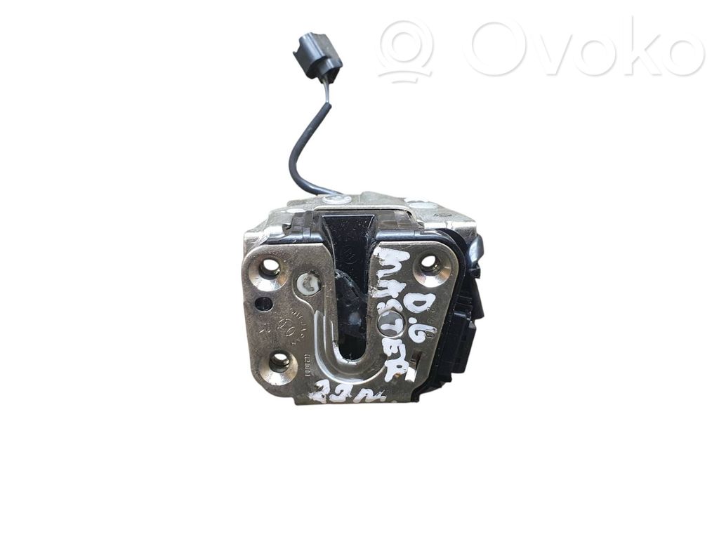 Loading door lock   I120009
