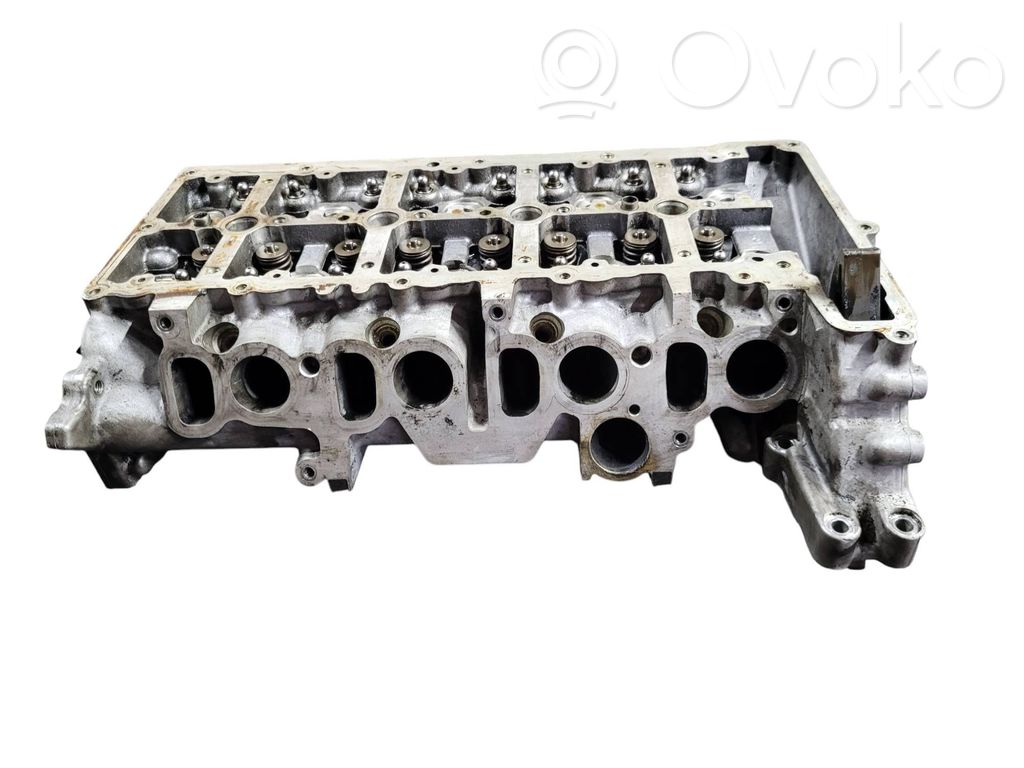 BMW 3 E90 E91 Engine head 
