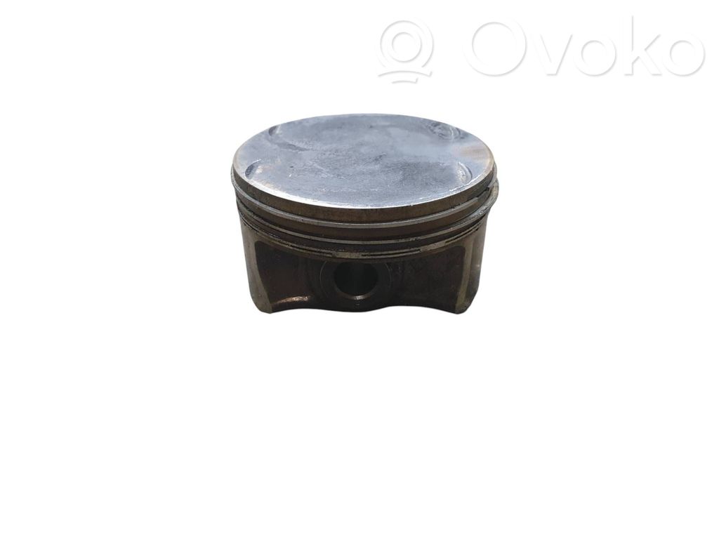 BMW 3 E46 Piston 