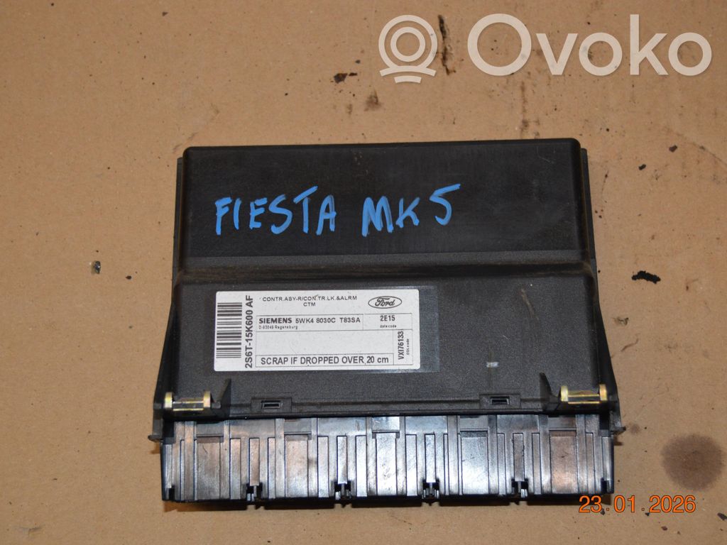 Ford Fiesta Korin keskiosan ohjainlaite 