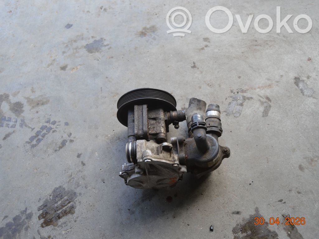 BMW 3 E46 Power steering pump 
