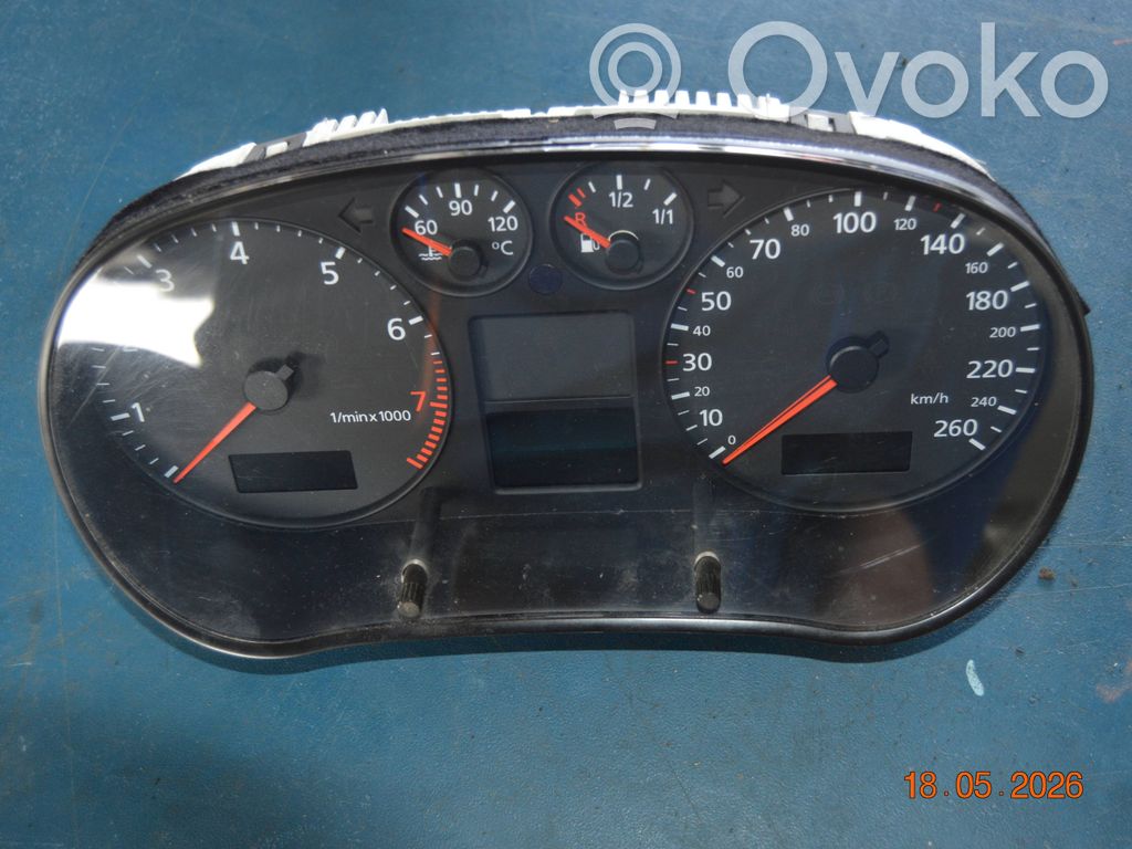Audi A3 S3 8L Licznik / Prędkościomierz 
