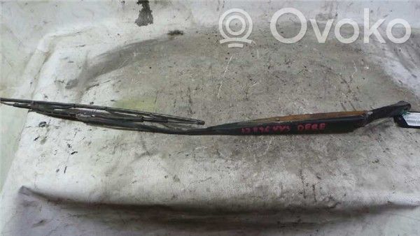 Hyundai Santa Fe Front wiper blade arm 