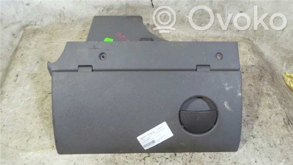 Handschuhfach   Y17DT