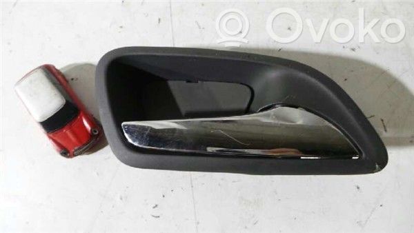 Chevrolet Cruze Rear door interior handle 