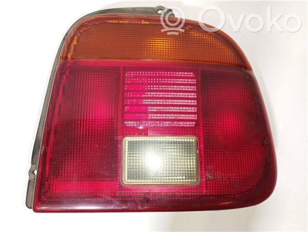 Suzuki Baleno EG Лампочка 