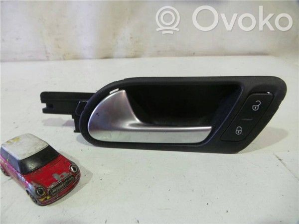 Volkswagen Golf V Front door interior handle 