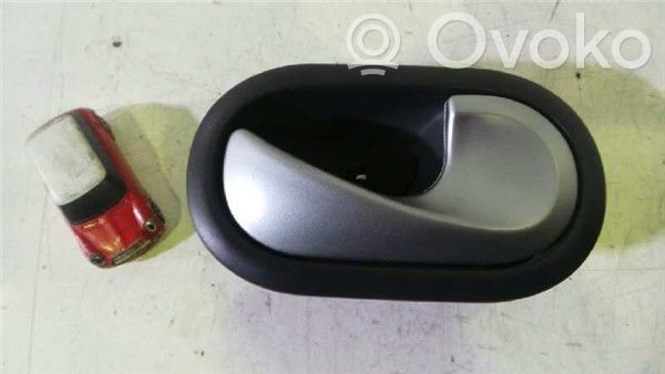Renault Clio III Rear door interior handle 