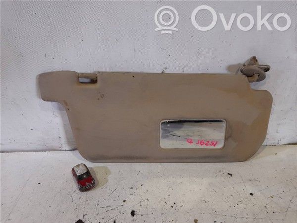 Nissan Terrano Skydelis nuo saulės 