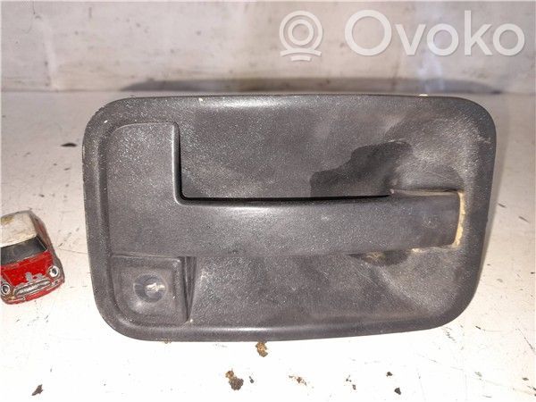 Peugeot 106 Front door exterior handle 
