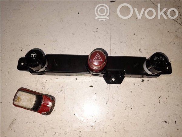 Fiat 500 Hazard light switch 