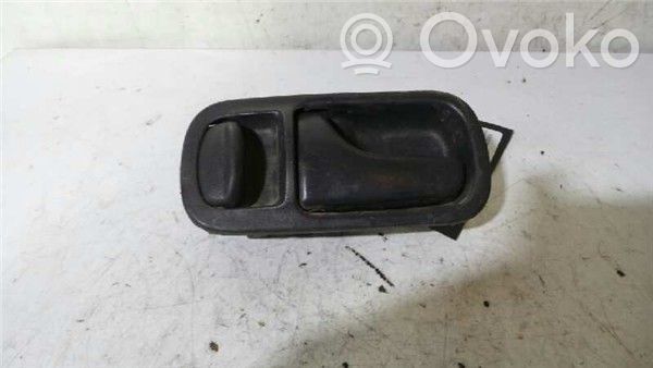 Nissan Terrano Manecilla interna puerta delantera 