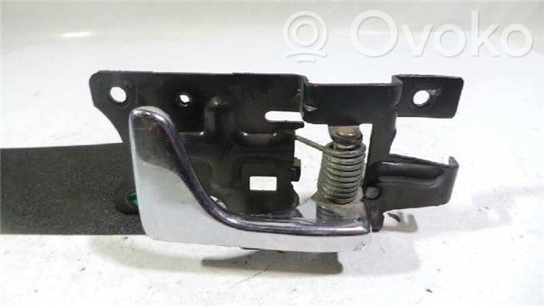 Land Rover Discovery Rear door interior handle 