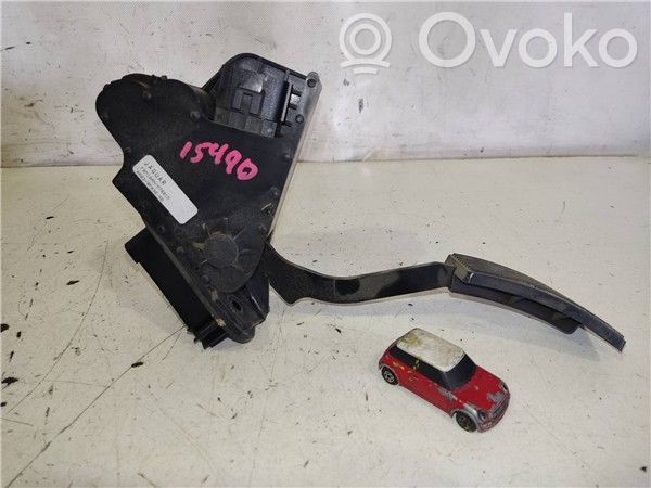 Accelerator throttle pedal   GFC,XR839F836AB
