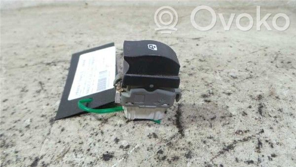 Renault Megane II Interruptor del elevalunas eléctrico 