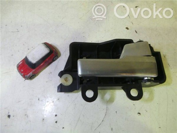 Ford Kuga I Manecilla interna puerta delantera 