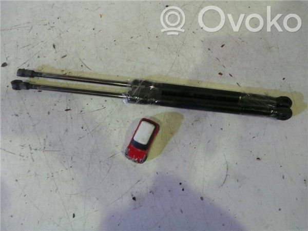 BMW 1 E81 E87 Bagāžnieka balsts 