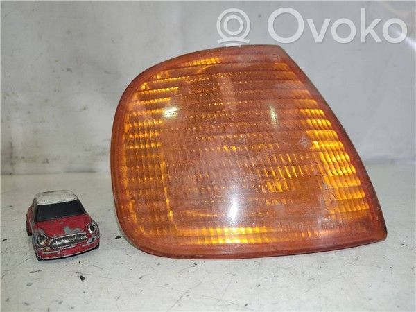 Volkswagen Caddy Etusuuntavilkku 