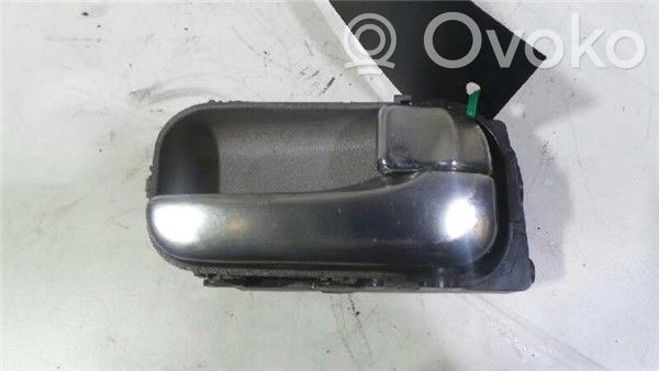 Nissan Almera Tino Galinė atidarymo rankenėlė vidinė 