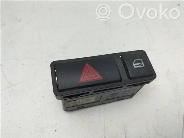 Hazard light switch   M57D30,61318368920