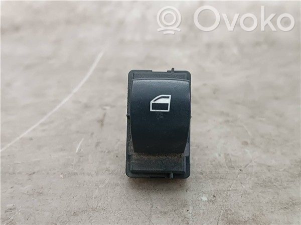 BMW X3 E83 Elektrisko logu slēdzis 