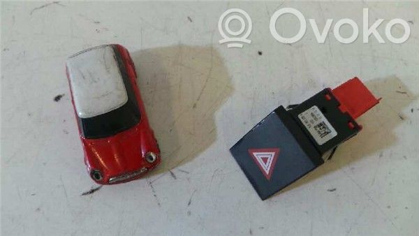 Skoda Fabia Mk2 (5J) Botón interruptor de luz de peligro 