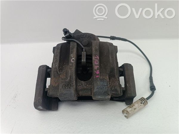 Drum brake (front)