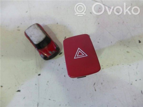 Hyundai Tucson JM Hazard light switch 