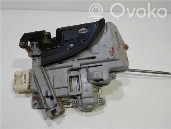 Audi A3 S3 8P Priekšpusē slēdzene 