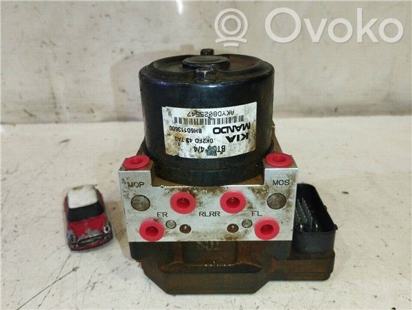 KIA Carens I Unidad de control/módulo del ABS 