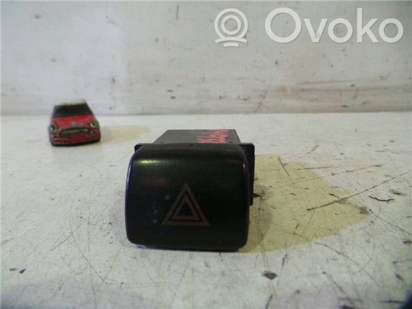 Hyundai Santa Fe Hazard light switch 