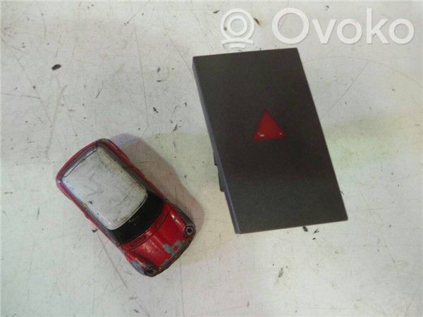 Opel Vectra C Botón interruptor de luz de peligro 