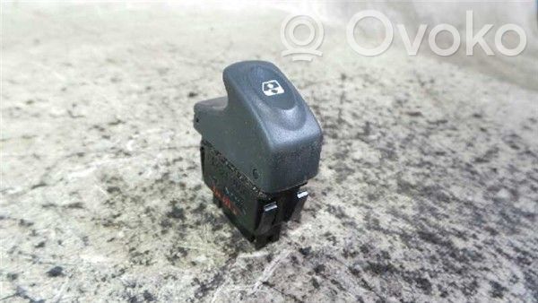 Renault Megane I Electric window control switch 