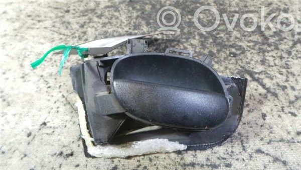 Peugeot 206 Front door interior handle 