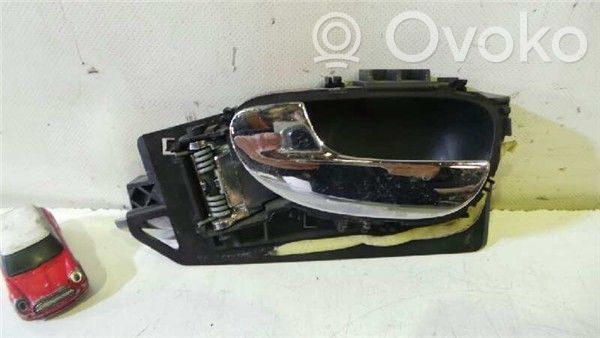 Peugeot 307 Front door interior handle 