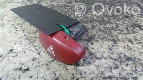 Peugeot 206 Hazard light switch 