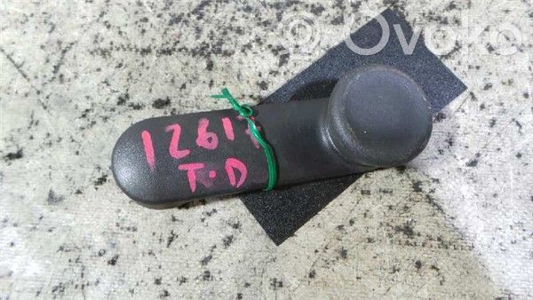 Opel Astra H Iekšējais atvēršanas rokturītis 