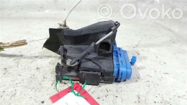 Audi A6 S6 C4 4A Cerradura de puerta trasera 