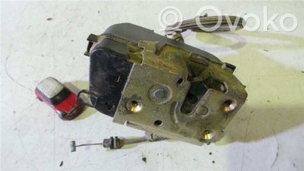 Citroen C3 Zamek drzwi tylnych 