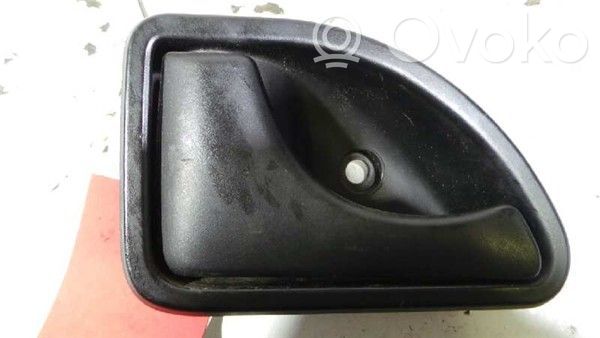 Renault Kangoo I Manecilla interna puerta delantera 